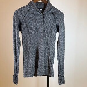 Lululemon Think Fast Pullover in the "Coco Pique Black / Black" Size 6
